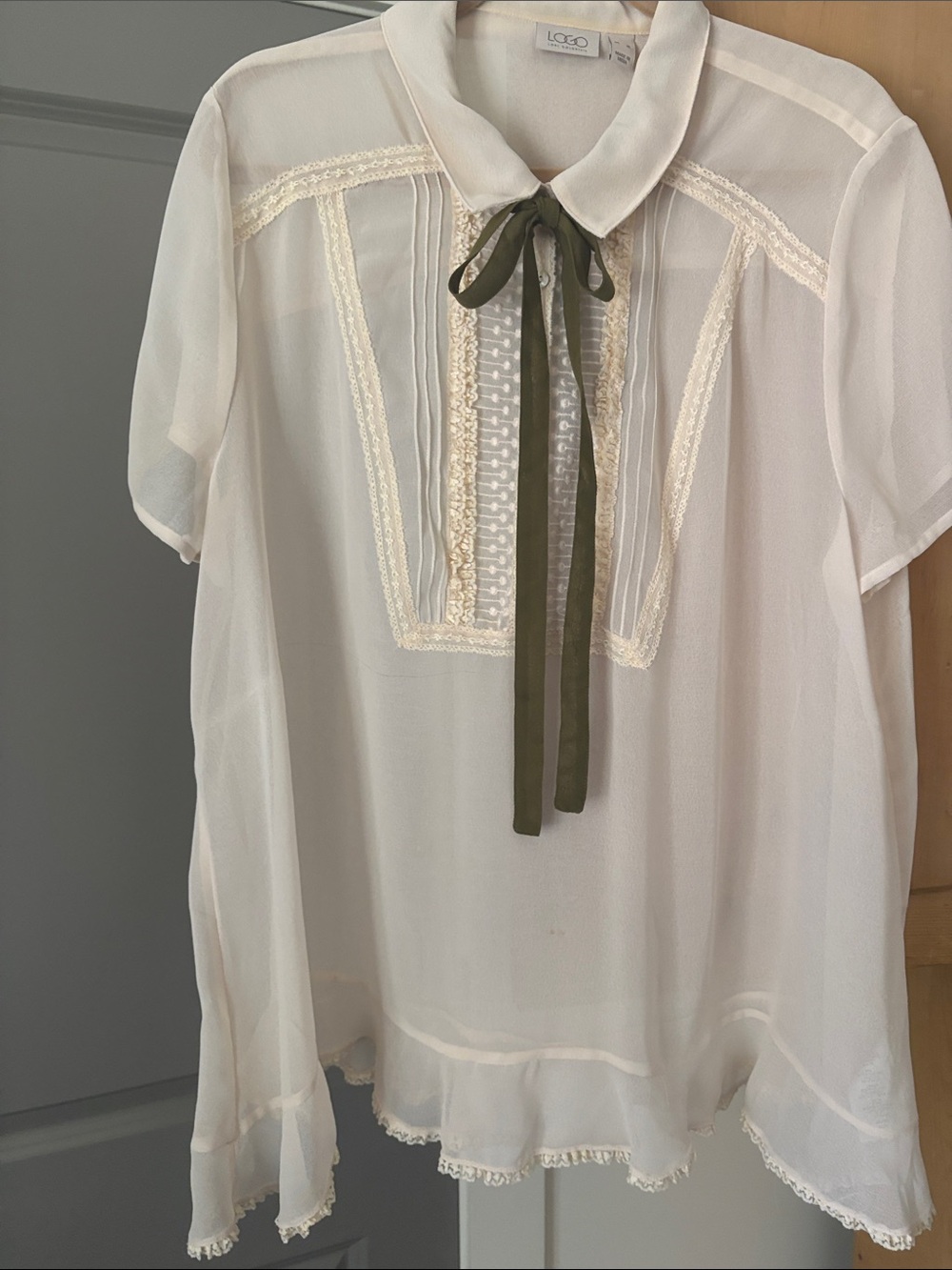 LOGO by Lori Goldstein Cream Sheer Blouse with Olive Neck Tie